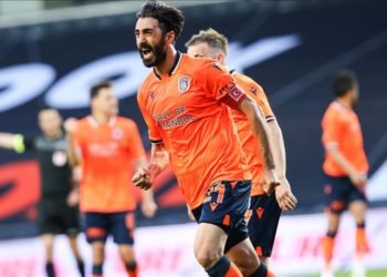 قدم: باشاك شهير يلحق بطرابزون سبور في صدارة الدوري التركي